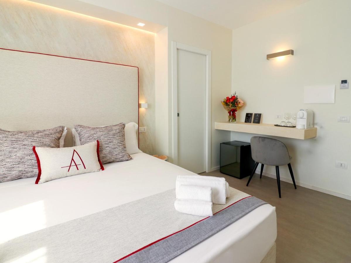Double A Luxury Room Olbia Exterior foto